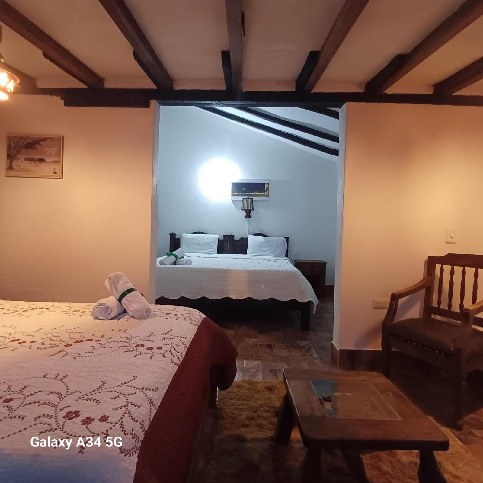 Hostal Rana Вілья-де-Лейва Екстер'єр фото